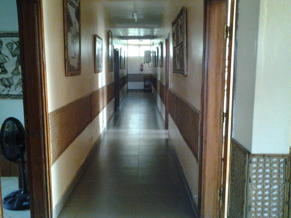 Hotel Le Pollet Sassandra エクステリア 写真